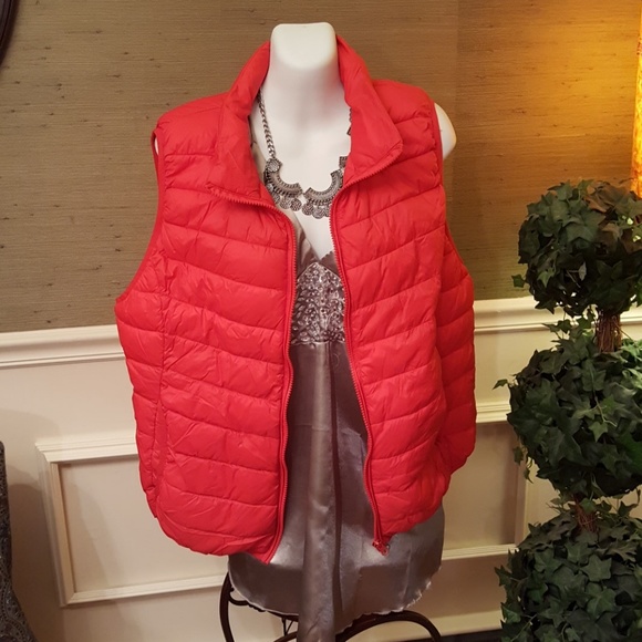 Forever 21 Jackets & Blazers - Quilted Red Vest